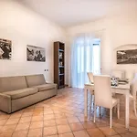 Giuliani Daire Sorrento